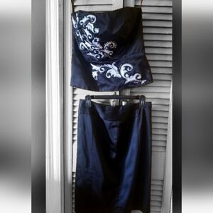 White House Black Market  Bustier Top/Matching Pencil Skirt